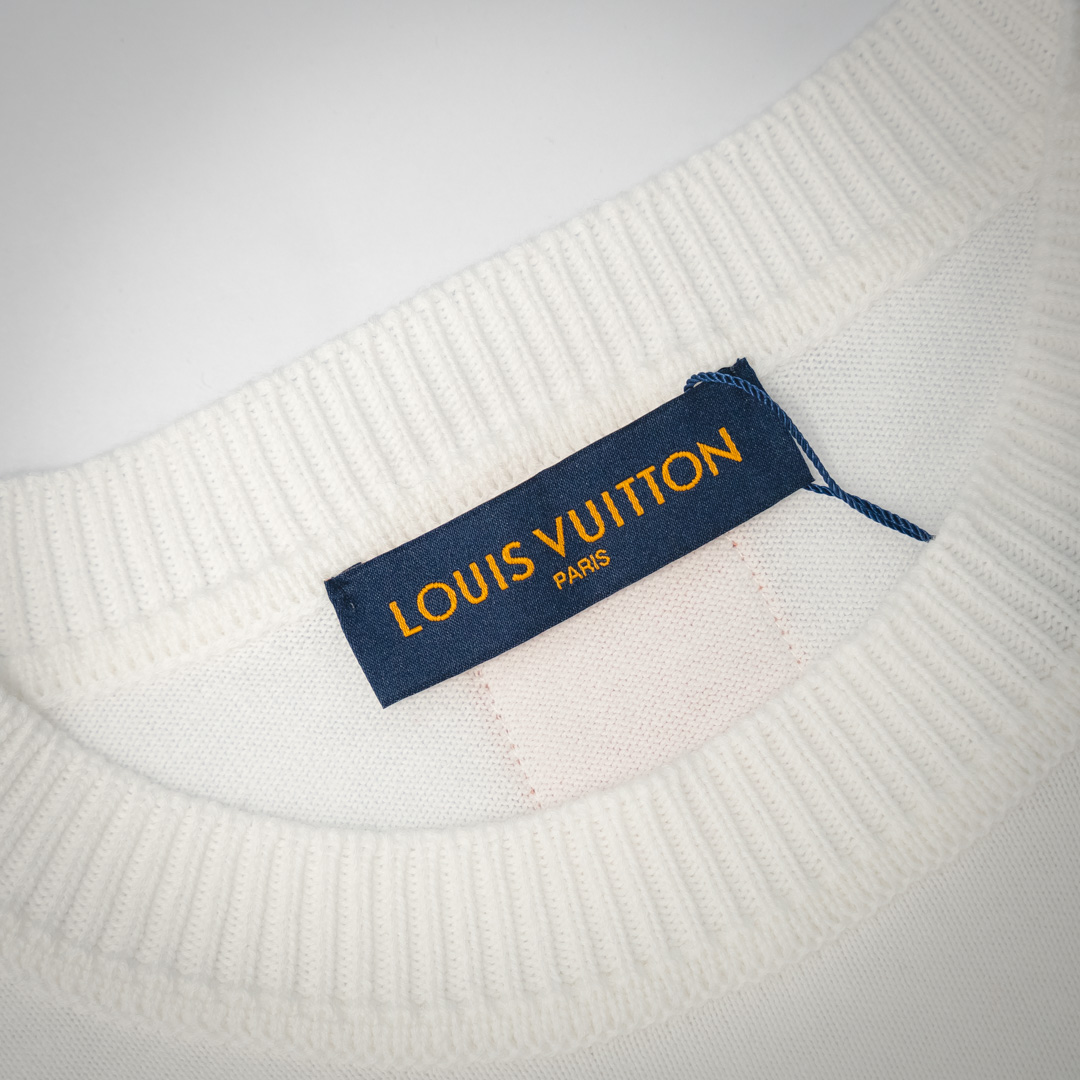 LOUIS VUITTON/路易威登LV 25ss黄色胸标贴饰浮雕压花皮章短袖