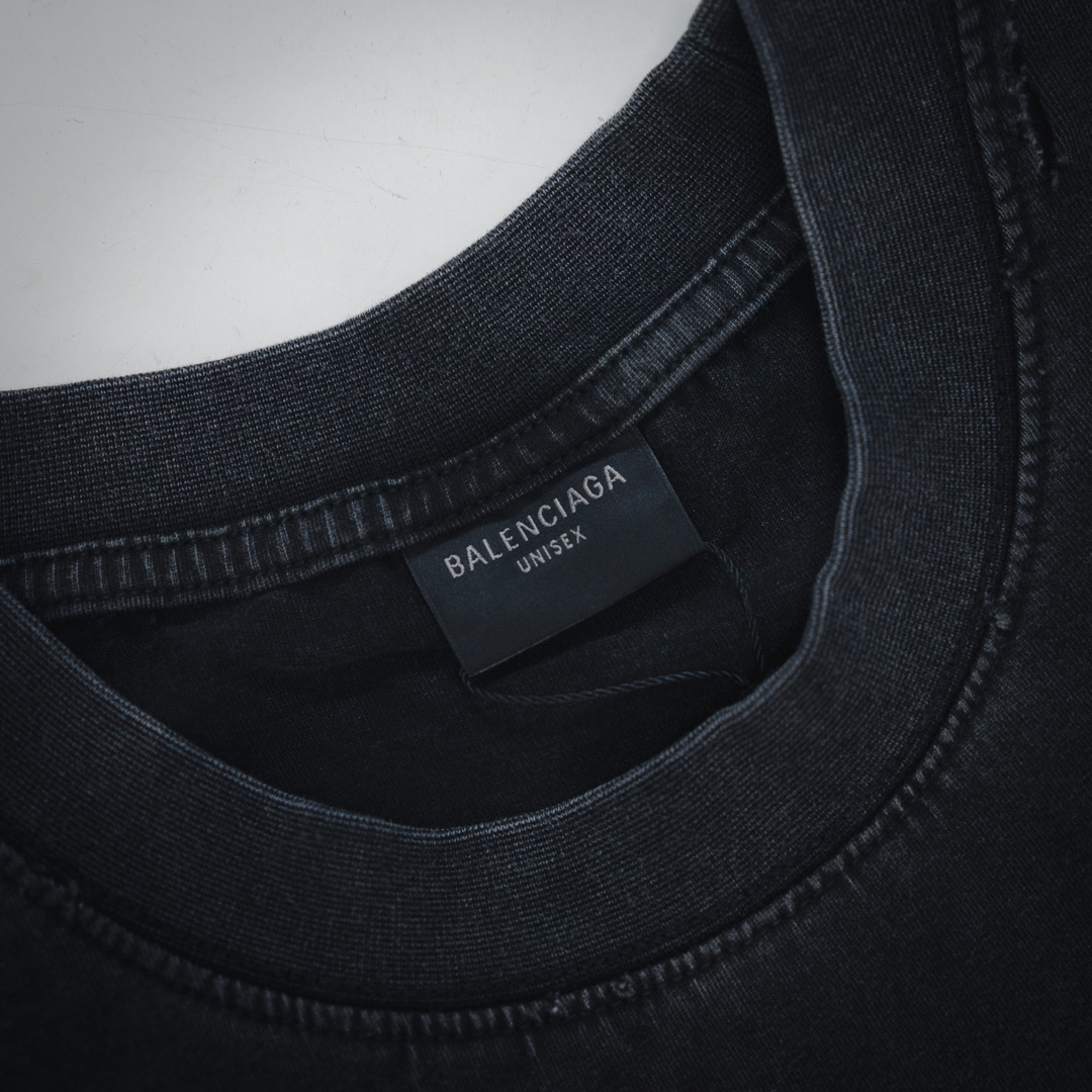 Balenciaga巴黎世家 25ss新款情人节限定爱心涂鸦短袖