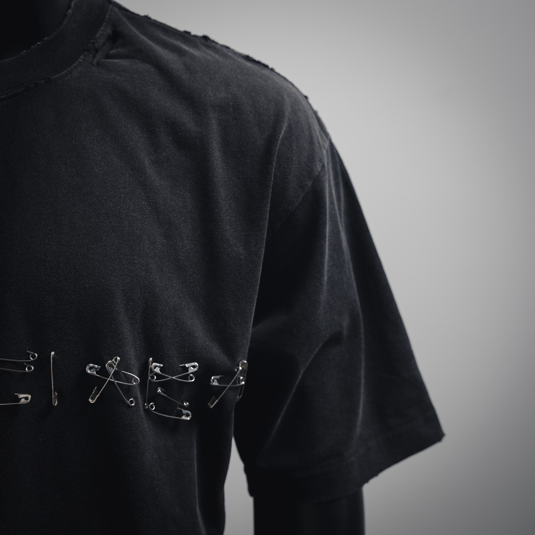 Balenciaga 巴黎世家 Blcg25FW 金属别针短袖T恤