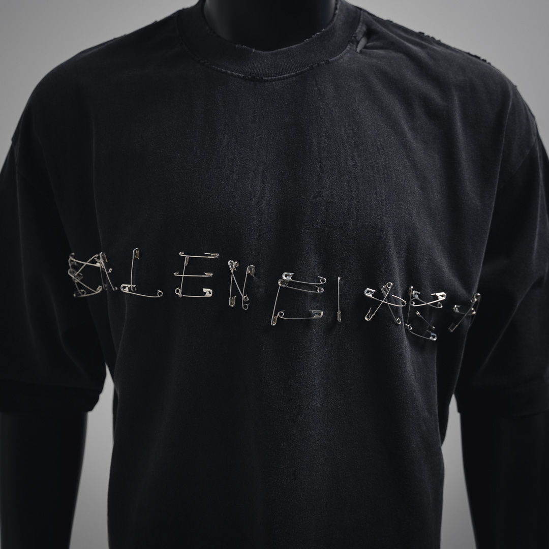 Balenciaga 巴黎世家 Blcg25FW 金属别针短袖T恤