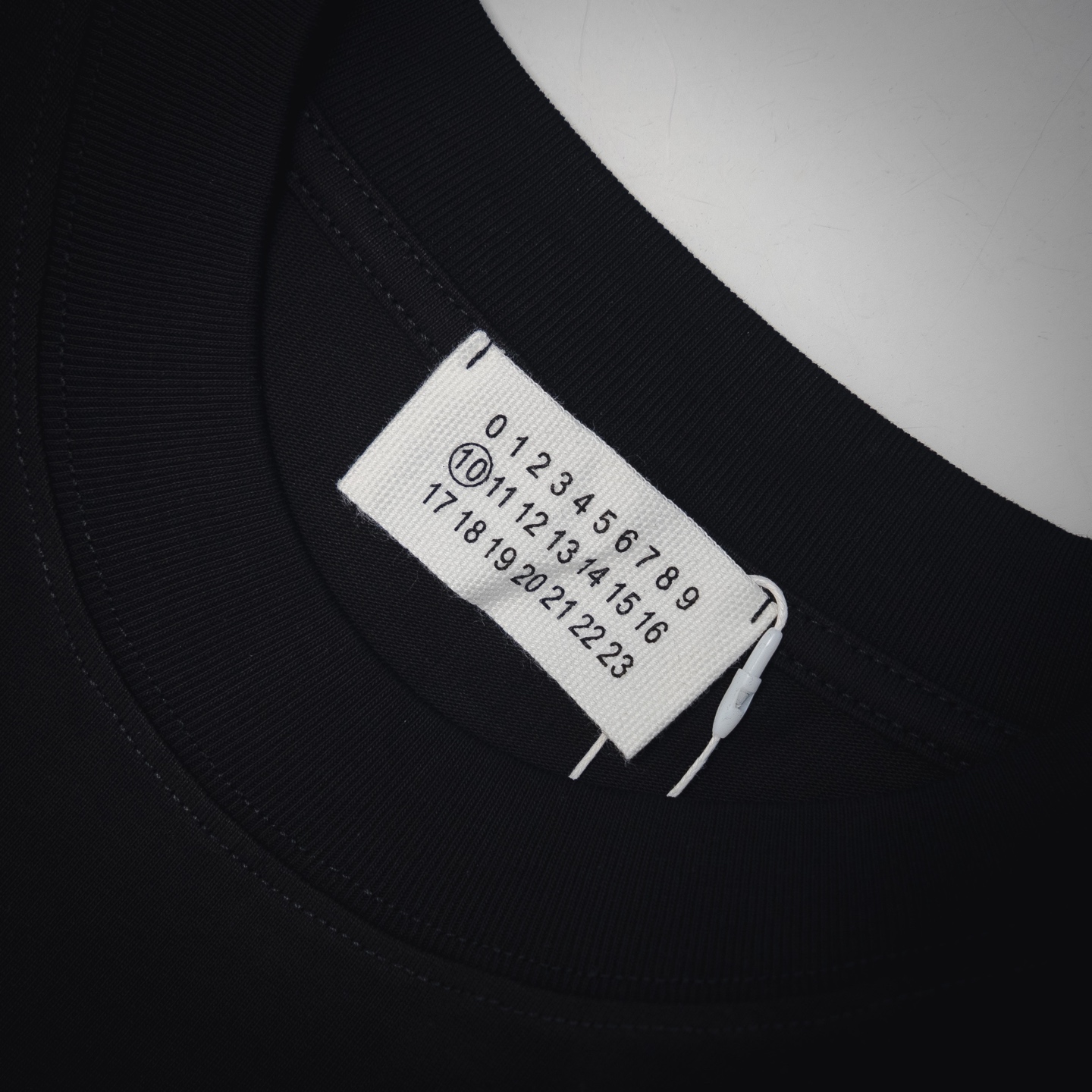 MaisonMargiela/马吉拉 25ss字母遮挡双m印花短袖T恤