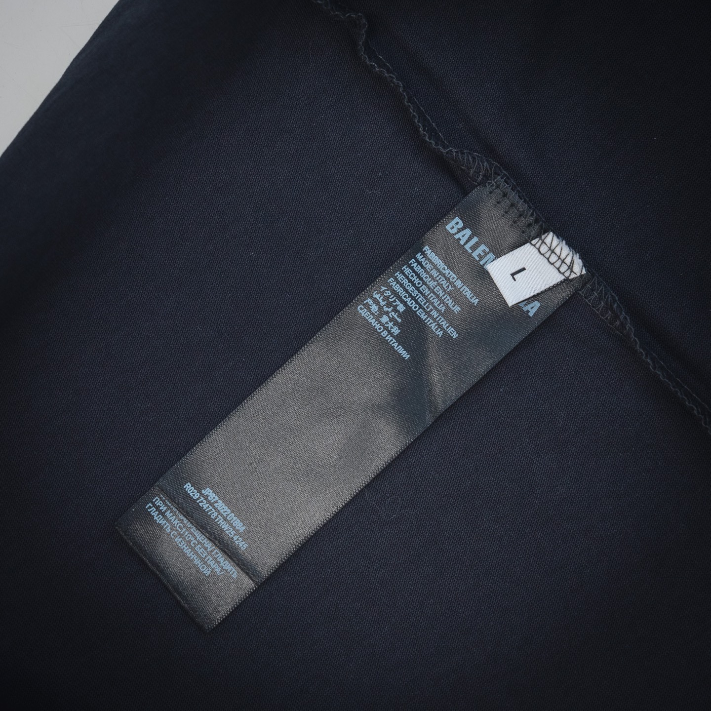 Balenciaga巴黎世家BLCG25ss水洗手工割破幻影涂鸦短袖T恤