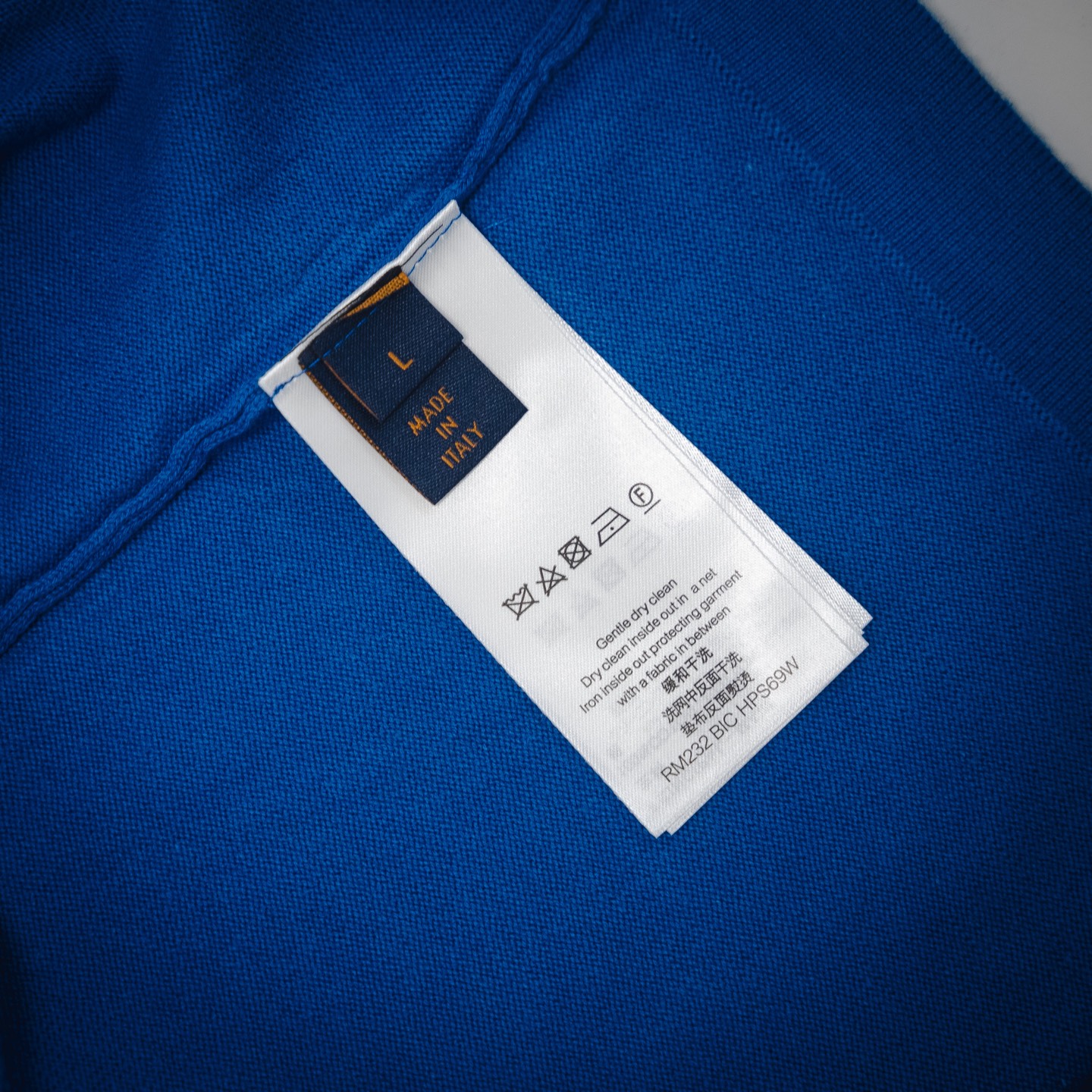 Louis Vuitton/路易威登 25Fw 新款 提花袖毛织短袖-Chinese UA Cheap High Quatity Brand Clothes Bags handbags Sneakers wholesale wholesaler seller from China Factory suppliers Fashion Clothing Shoes best Quality Beautiful Price Louis Vuitton/路易威登 25Fw 新款 提花袖毛织短袖