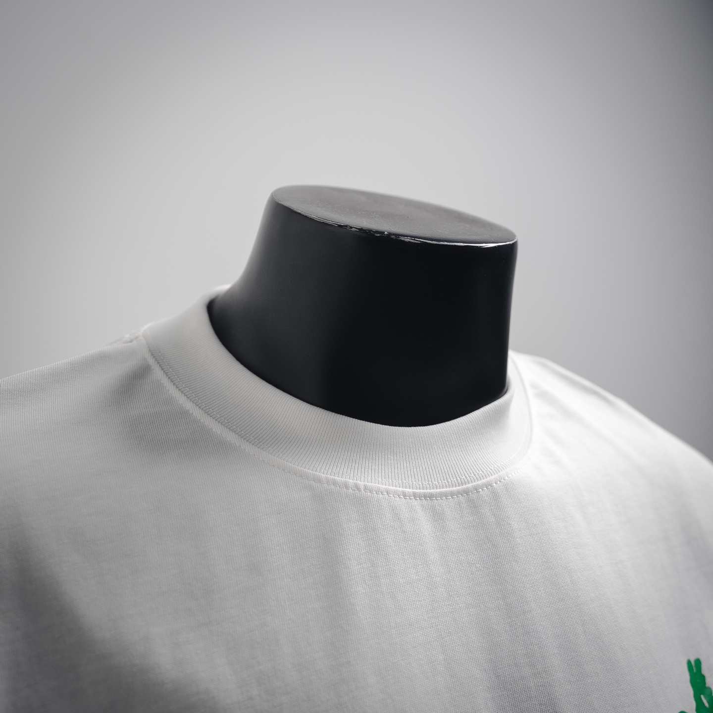 Louis Vuitton/路易威登 25ss 椰树字母logo发泡印花短袖 黑色 白色