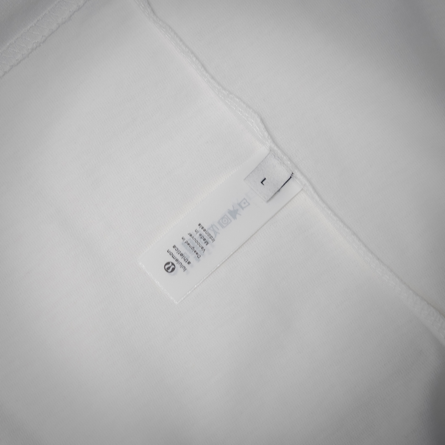 Lululemon露露25ss发泡logo标识圆领短袖T恤 黑色 白色-Chinese UA Cheap High Quatity Brand Clothes Bags handbags Sneakers wholesale wholesaler seller from China Factory suppliers Fashion Clothing Shoes best Quality Beautiful Price Lululemon露露25ss发泡logo标识圆领短袖T恤 黑色 白色