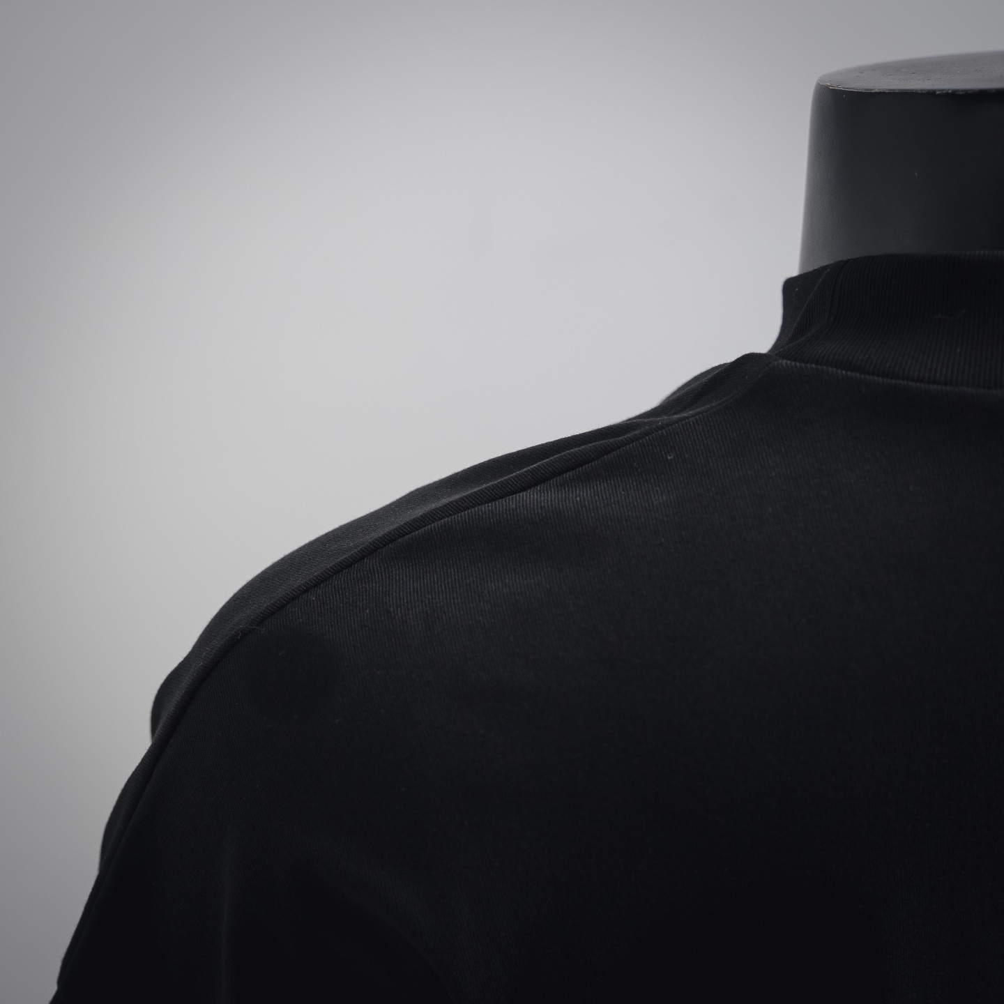 Fear of God Essentials FALL24 校园HOLIDAY系列 Jersey Crewneck Tee 字母Logo印花基础圆领休闲短袖T恤
