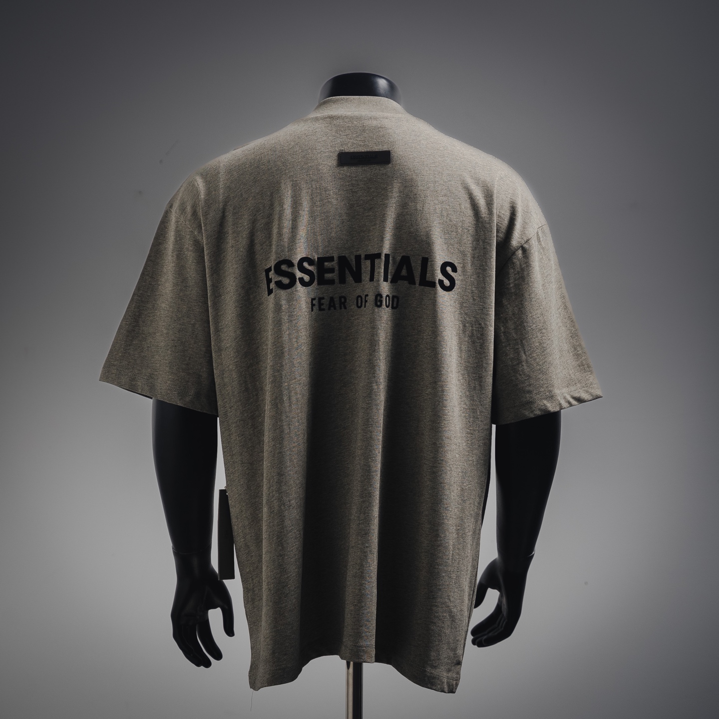 燕麦色顶级版本 FEAR OF GOD ESSENTIALS FOG胸口后背植绒男女情侣明星同款纯棉宽松透气短袖T恤