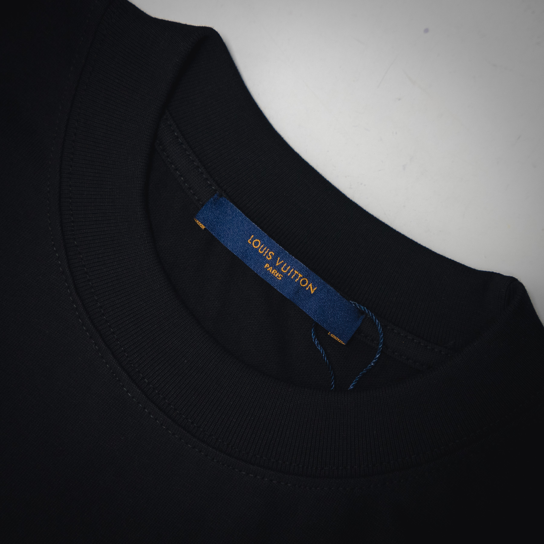 Louis Vuitton/路易威登 2025ss绿色满印logo短袖T恤 黑色 白色