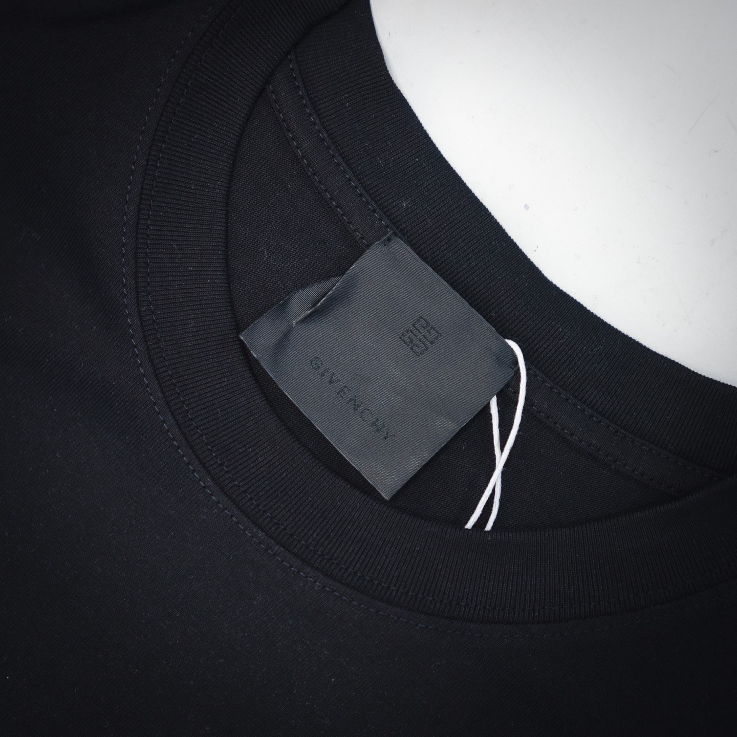 GIVENCHY/纪梵希25ss星星图案印花圆领短袖T恤