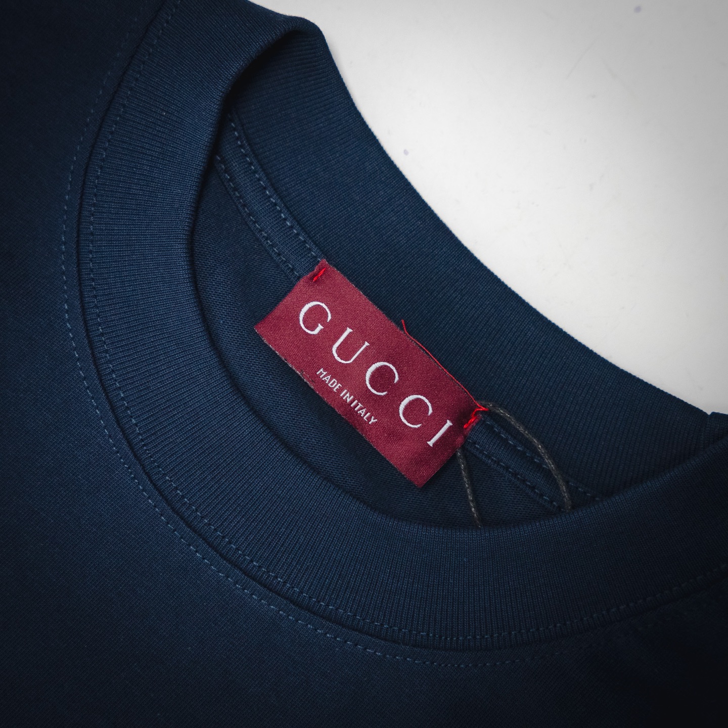 (刺绣版) Gucci/古驰 25ss 镂空字母刺绣logo短袖T恤