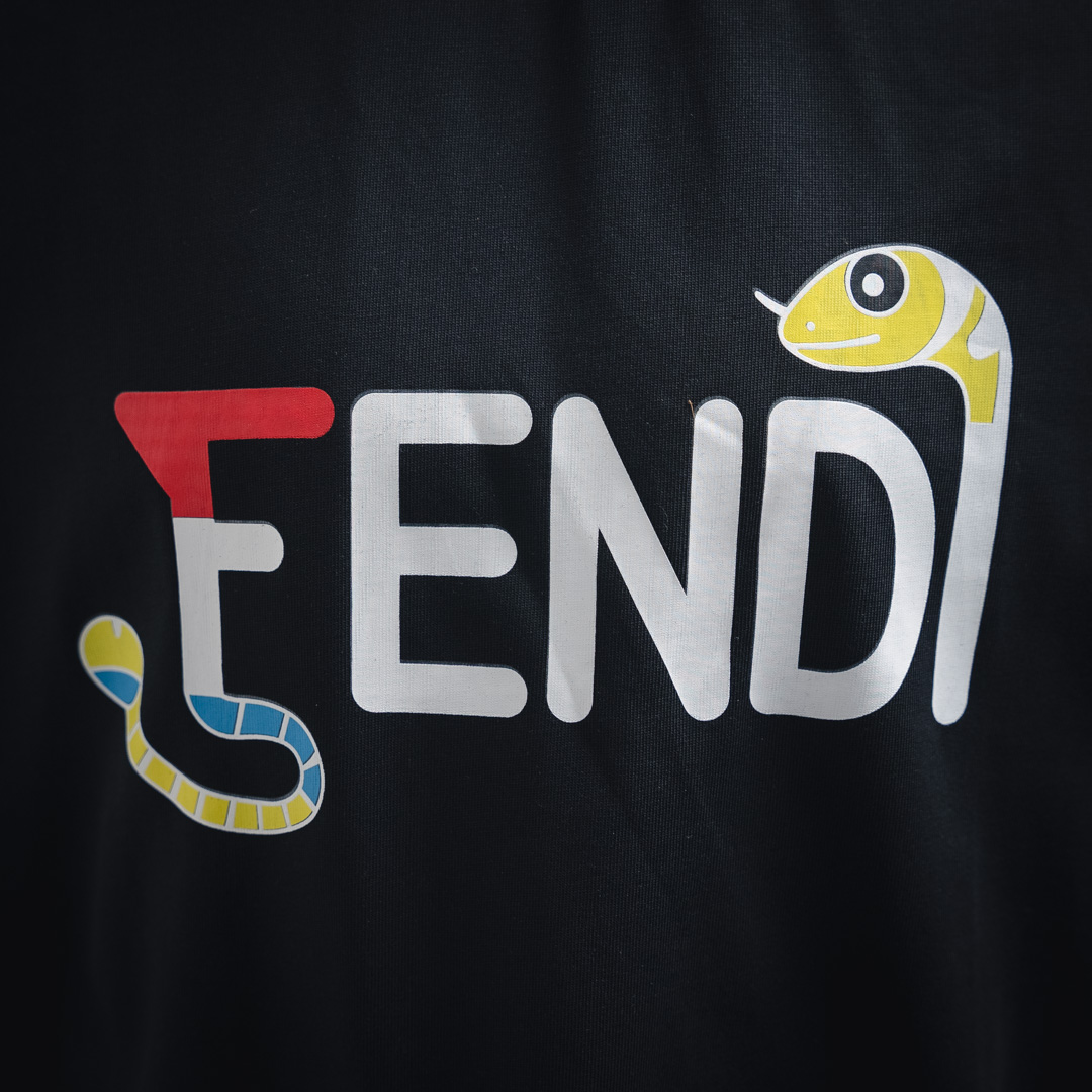 Fendi/芬迪25ss蛇年蛇头标识印花短袖T恤