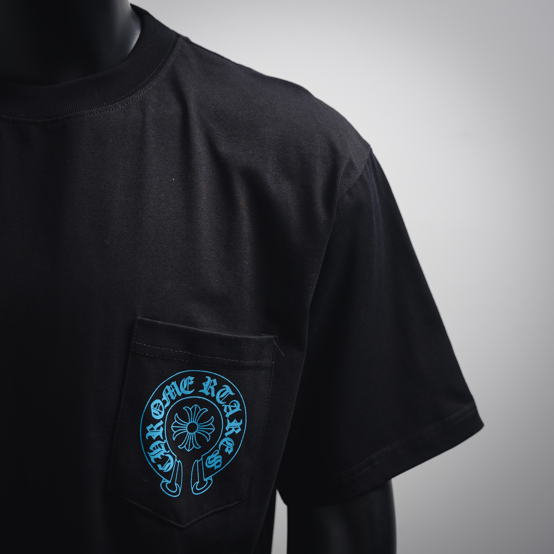 Chrome Hearts克罗心25ss 后背重叠蓝色十字架印花短袖T恤 黑色 白色