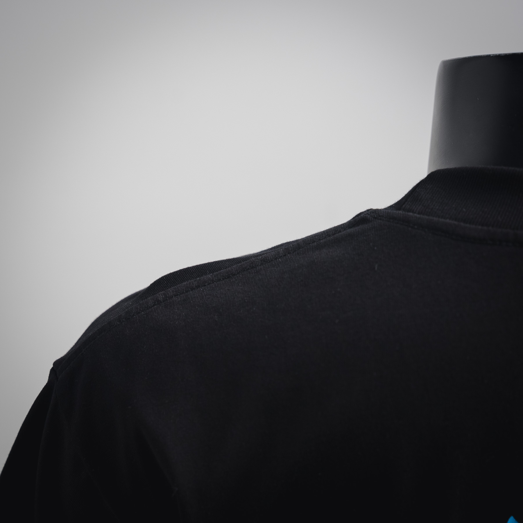 Chrome Hearts克罗心25ss 后背重叠蓝色十字架印花短袖T恤 黑色 白色