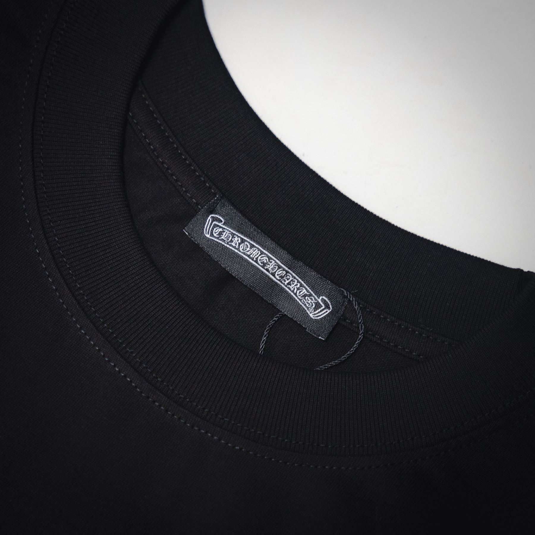 Chrome Hearts克罗心25ss 后背重叠蓝色十字架印花短袖T恤 黑色 白色