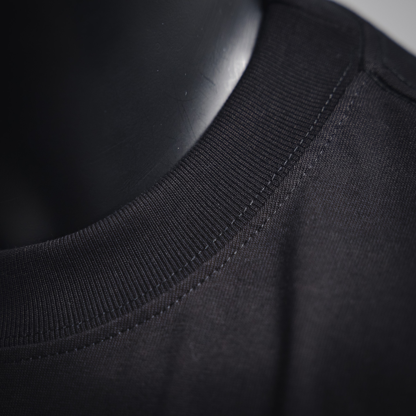 Chrome Hearts克罗心25ss 后背重叠蓝色十字架印花短袖T恤 黑色 白色