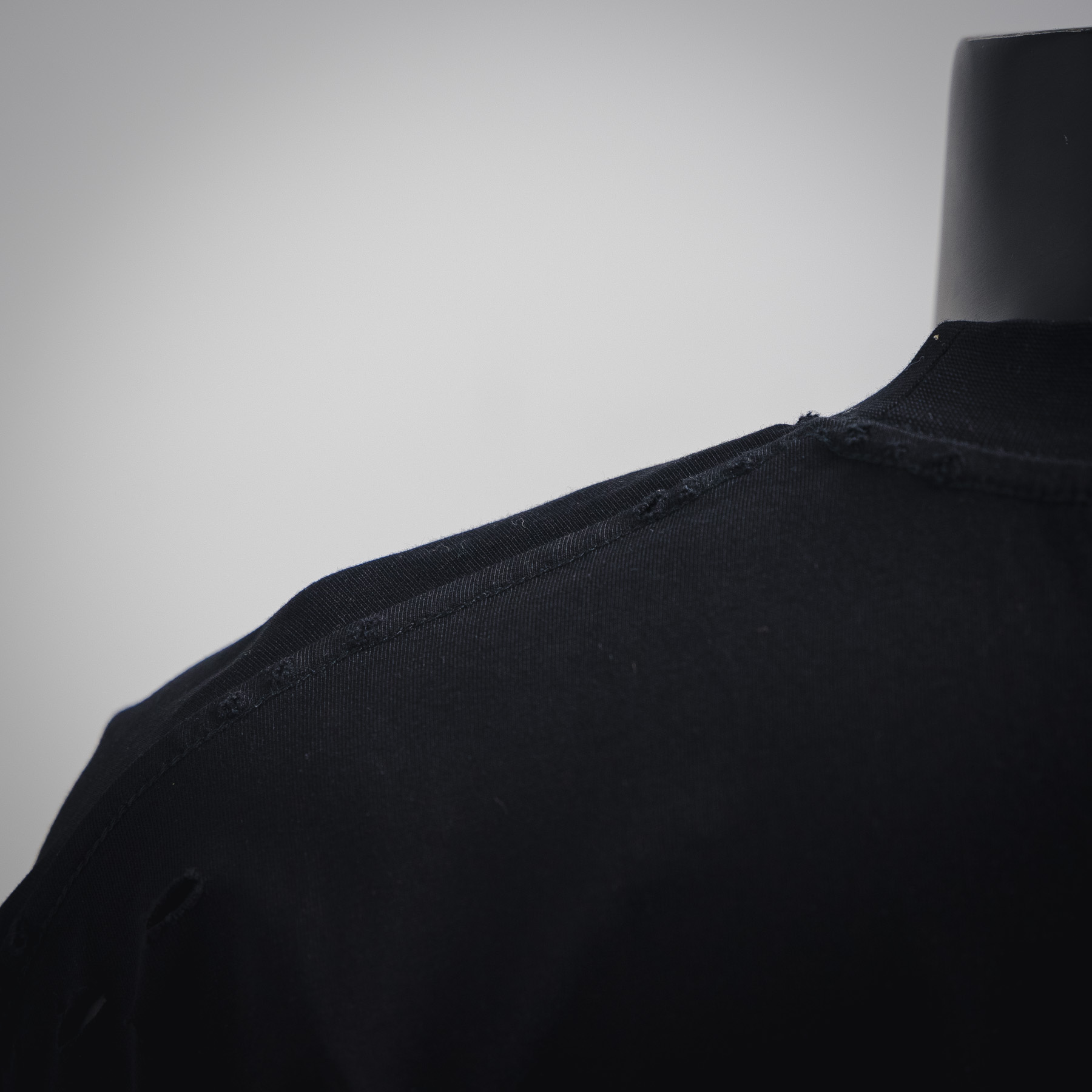 Balenciaga/巴黎世家 25ss金沙闪粉割破工艺短袖T恤