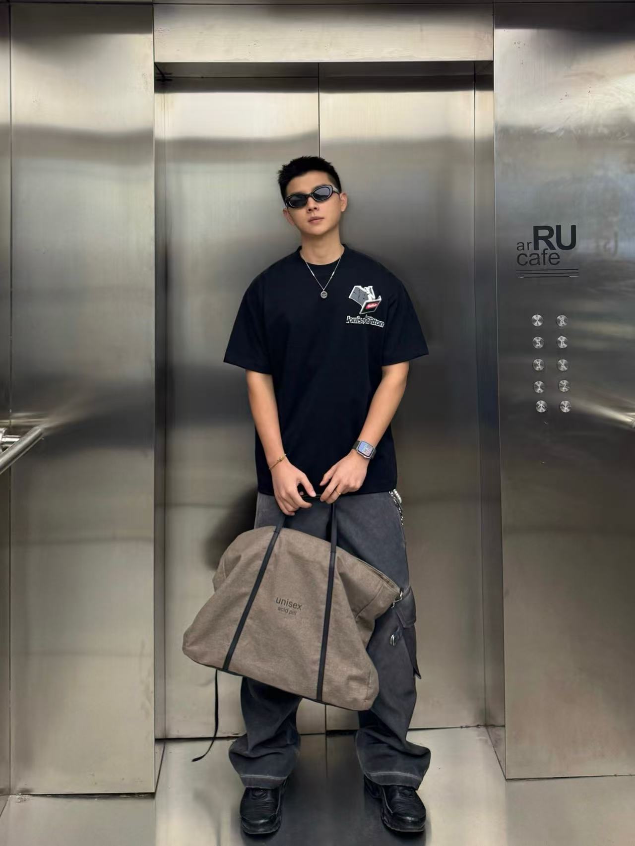 Louisviutton/路易威登 25ss撕裂印花短袖T恤 上身效果#