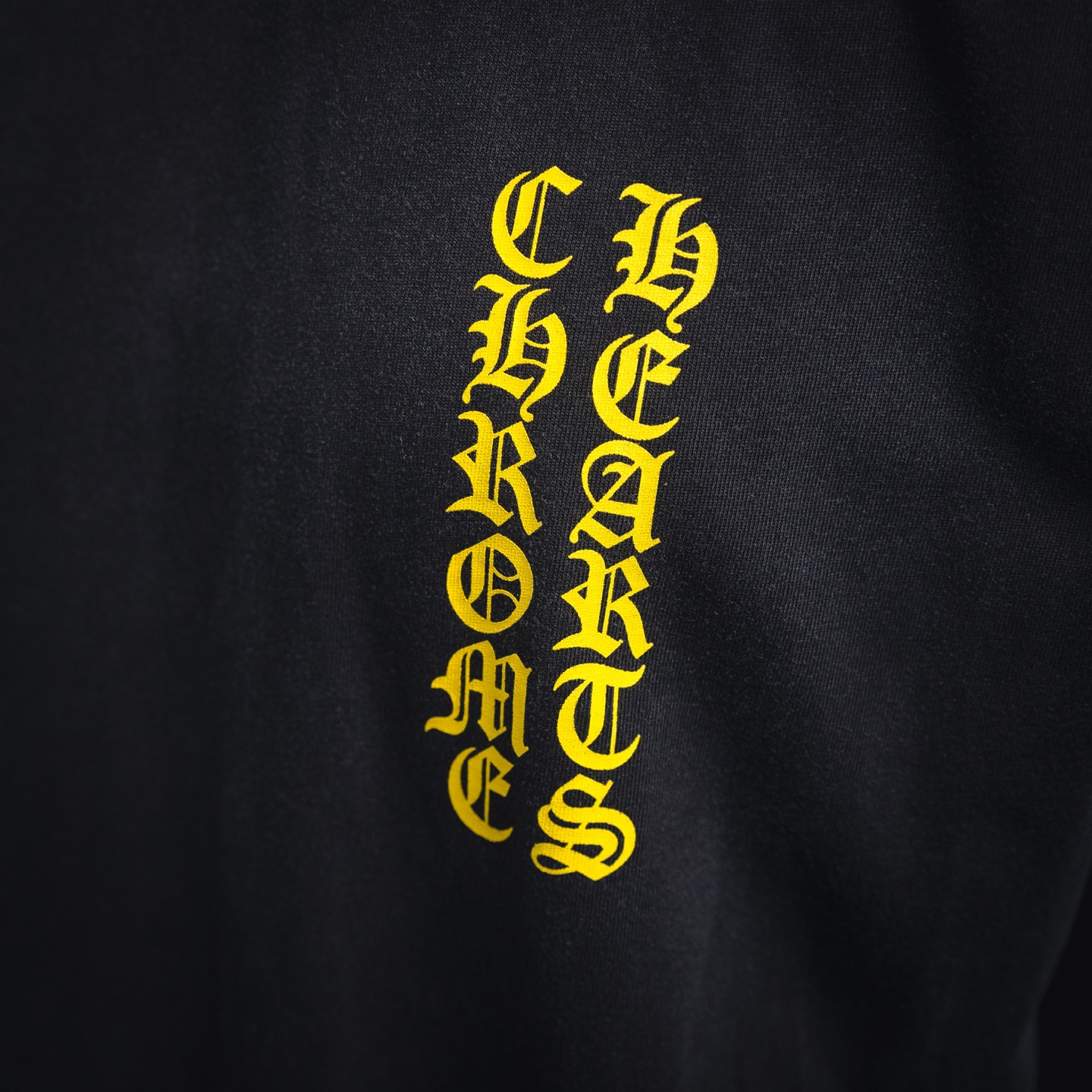 CHROME HEARTS克罗心CH 25新款 20周年香港限定金色闪粉短袖T恤 黑色-Chinese UA Cheap High Quatity Brand Clothes Bags handbags Sneakers wholesale wholesaler seller from China Factory suppliers Fashion Clothing Shoes best Quality Beautiful Price CHROME HEARTS克罗心CH 25新款 20周年香港限定金色闪粉短袖T恤 黑色