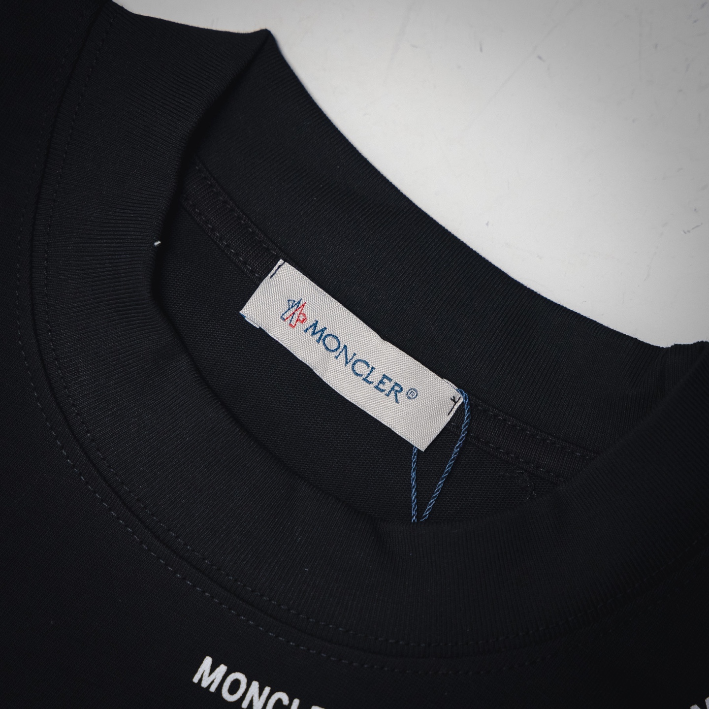 Moncler/蒙口 25ss 领口字母徽标印花短袖T恤