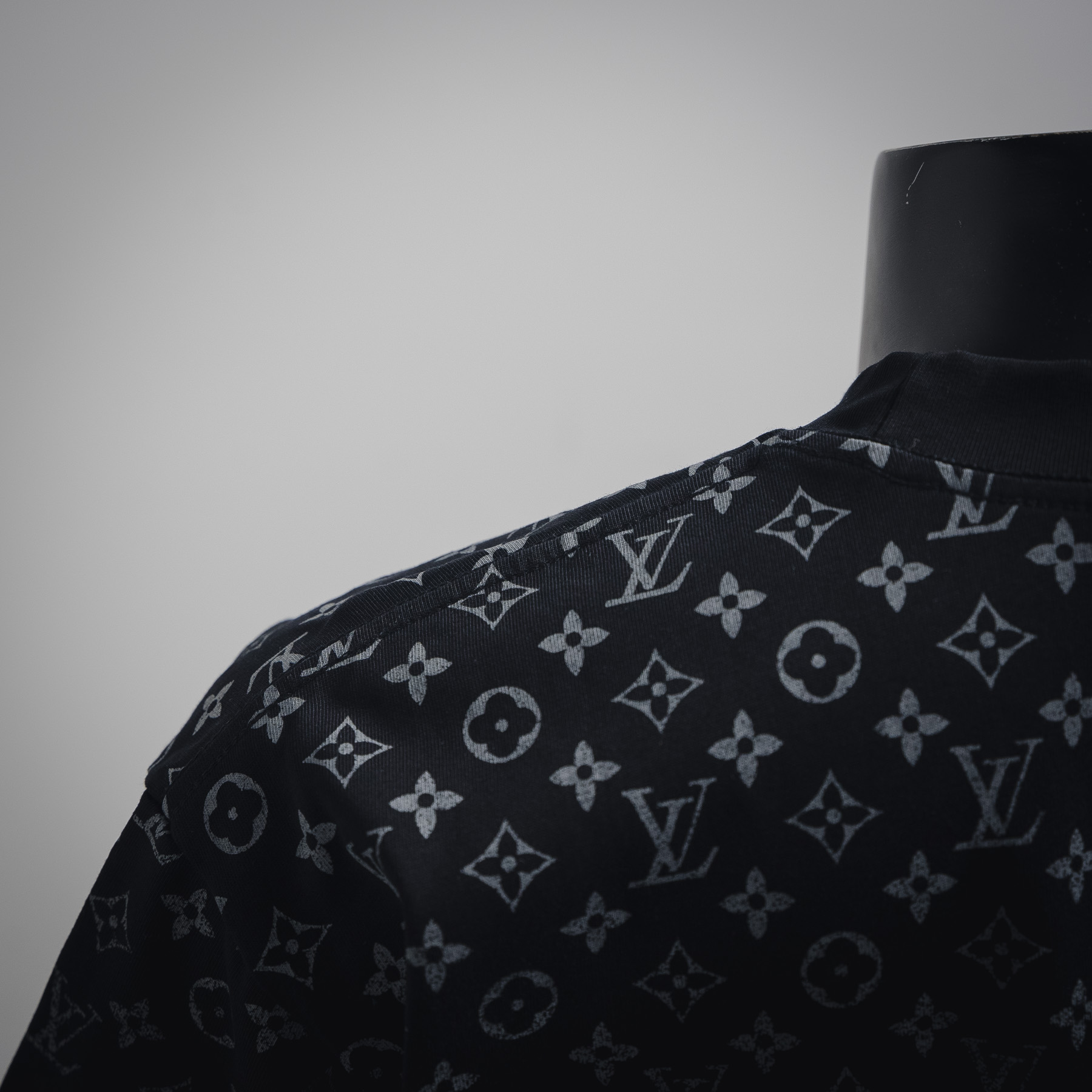 LOUIS VUITTON 路易威登LV 25ss渐变肩字短袖T恤