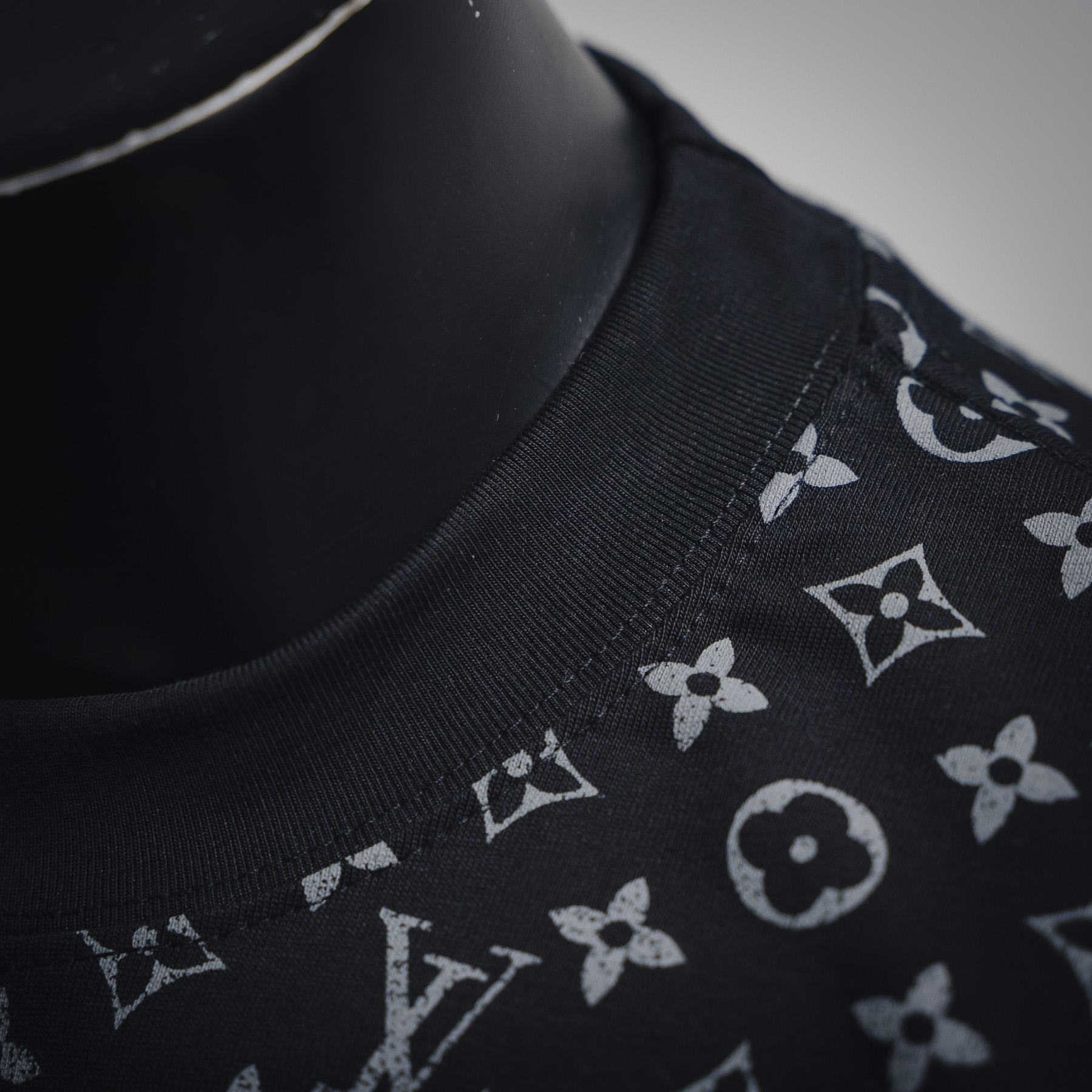 LOUIS VUITTON 路易威登LV 25ss渐变肩字短袖T恤