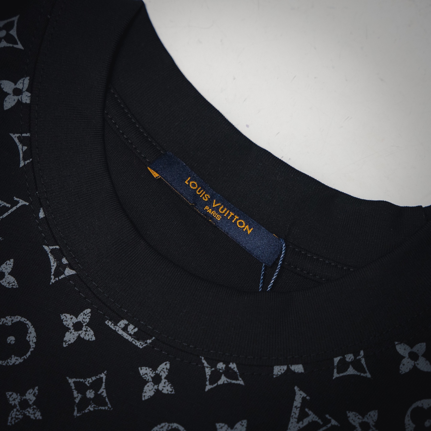 LOUIS VUITTON 路易威登LV 25ss渐变肩字短袖T恤