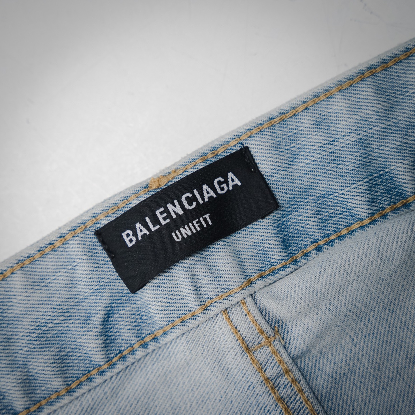 Balenciaga/巴黎世家25ss牛仔重工漂白水洗牛仔短裤