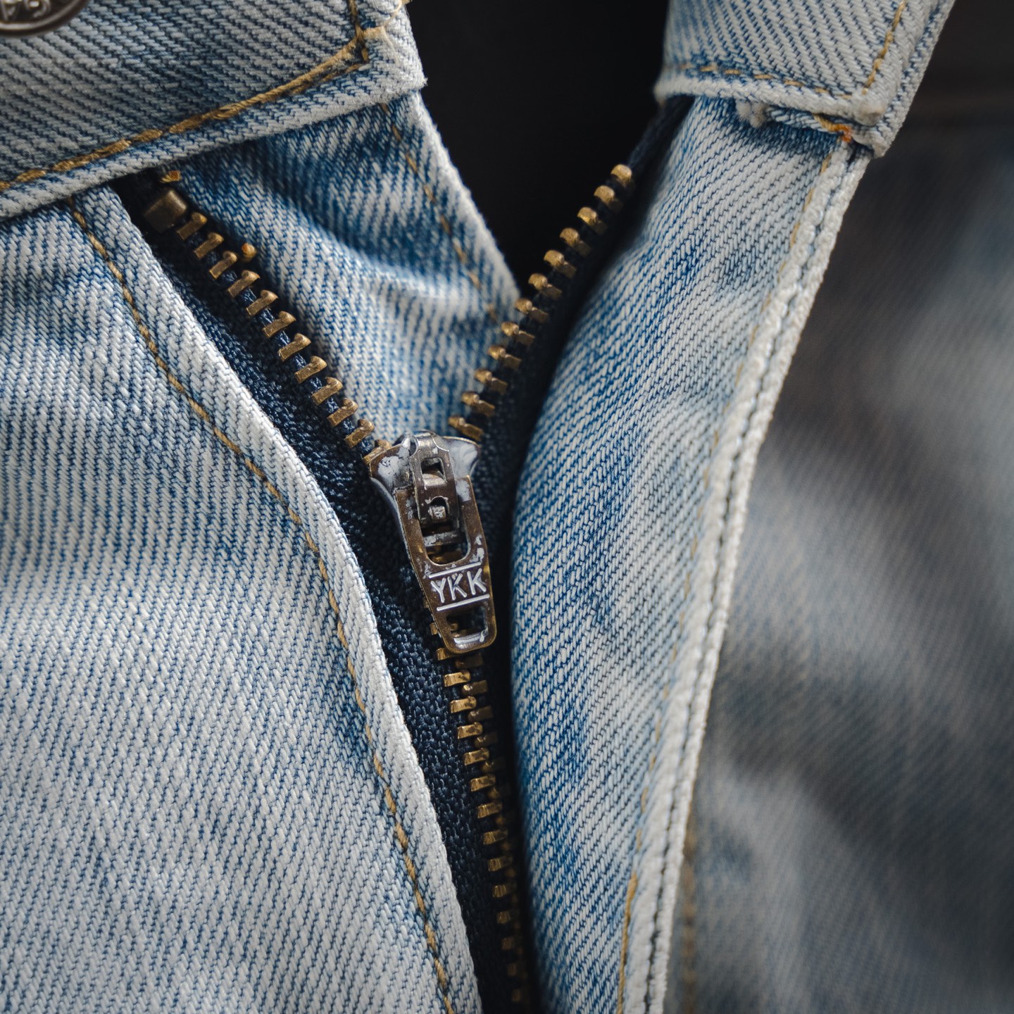 Balenciaga/巴黎世家25ss牛仔重工漂白水洗牛仔短裤