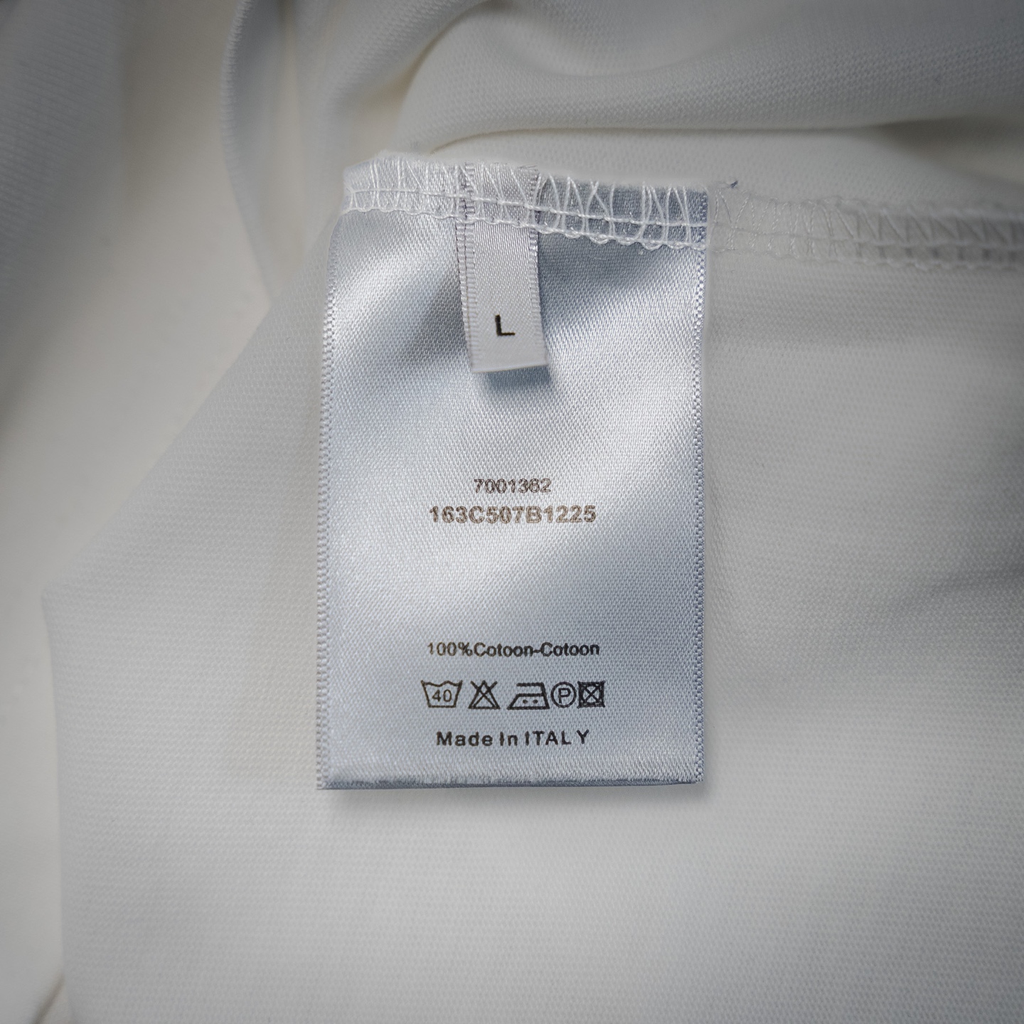 DIOR迪奥CD 25ss1947破损字母印花短袖T恤