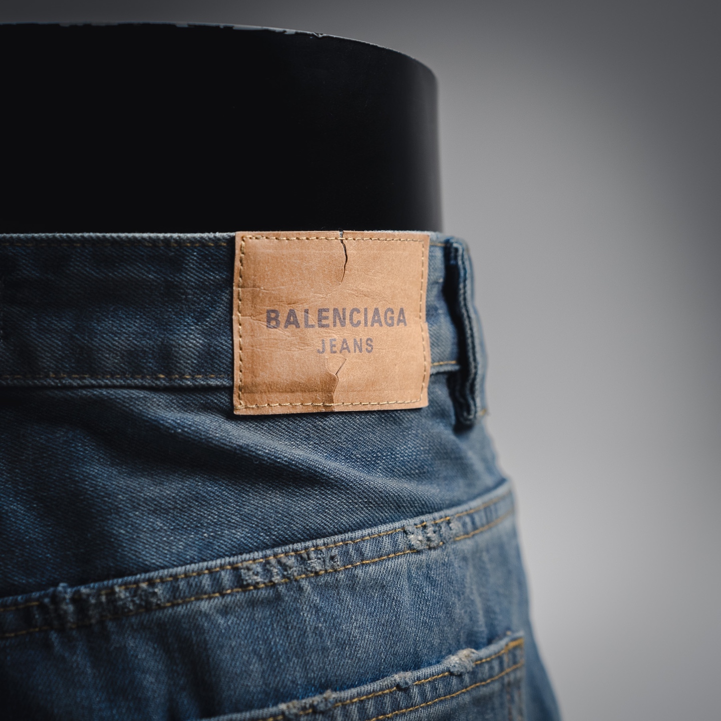 Balenciaga巴黎世家 Baggy SS25 High Summer 做旧磨损牛仔短裤