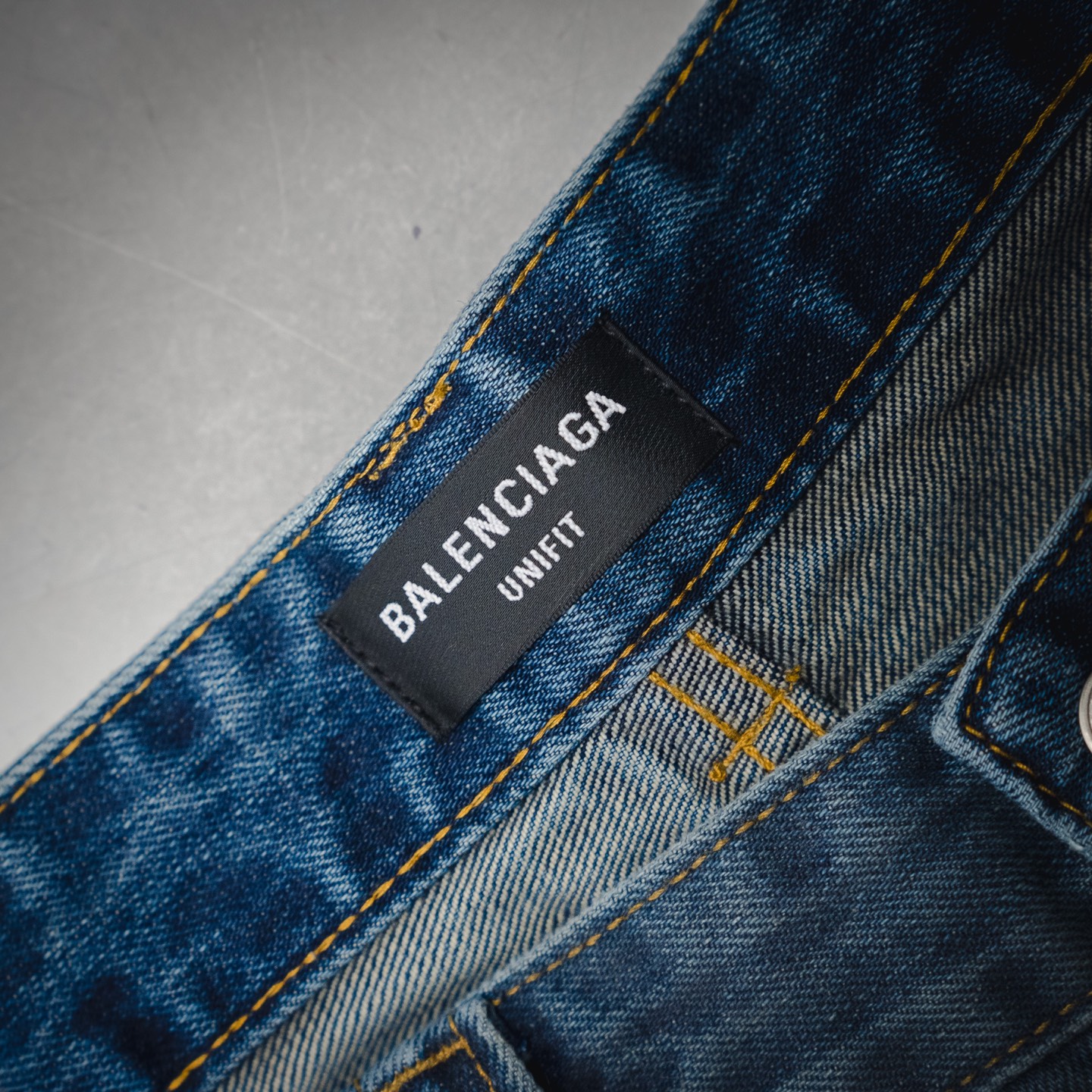 Balenciaga巴黎世家 Baggy SS25 High Summer 做旧磨损牛仔短裤