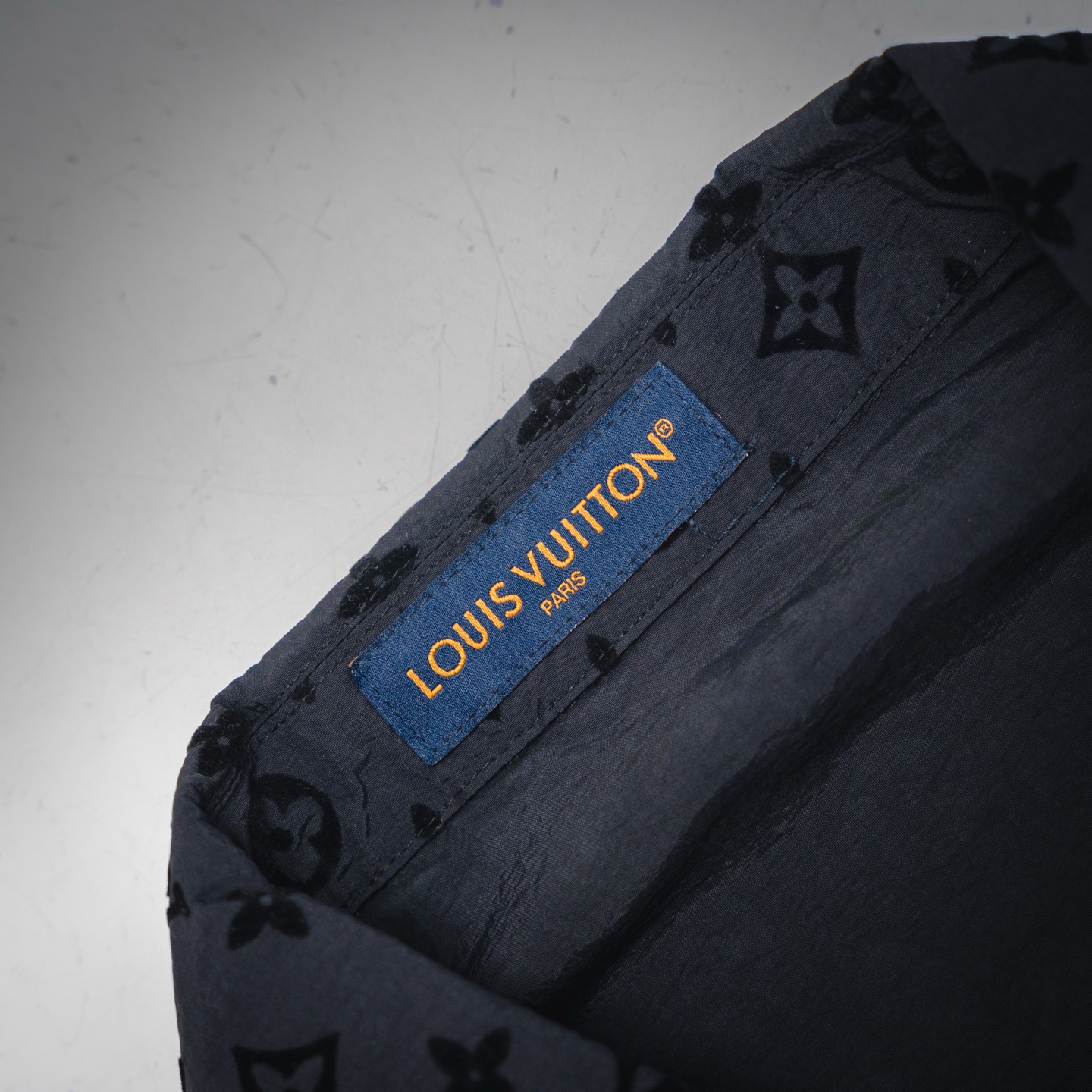 Louis Vuitton/路易威登 25ss 新款植绒满印提花衬衫短袖