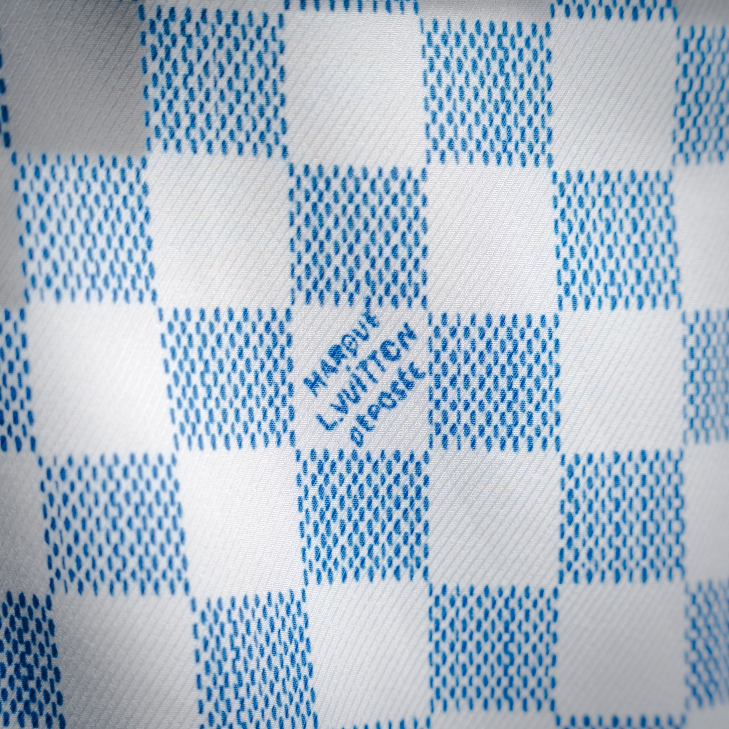 Louis Vuitton/路易威登 25ss桑蚕丝渐变翻领衬衫