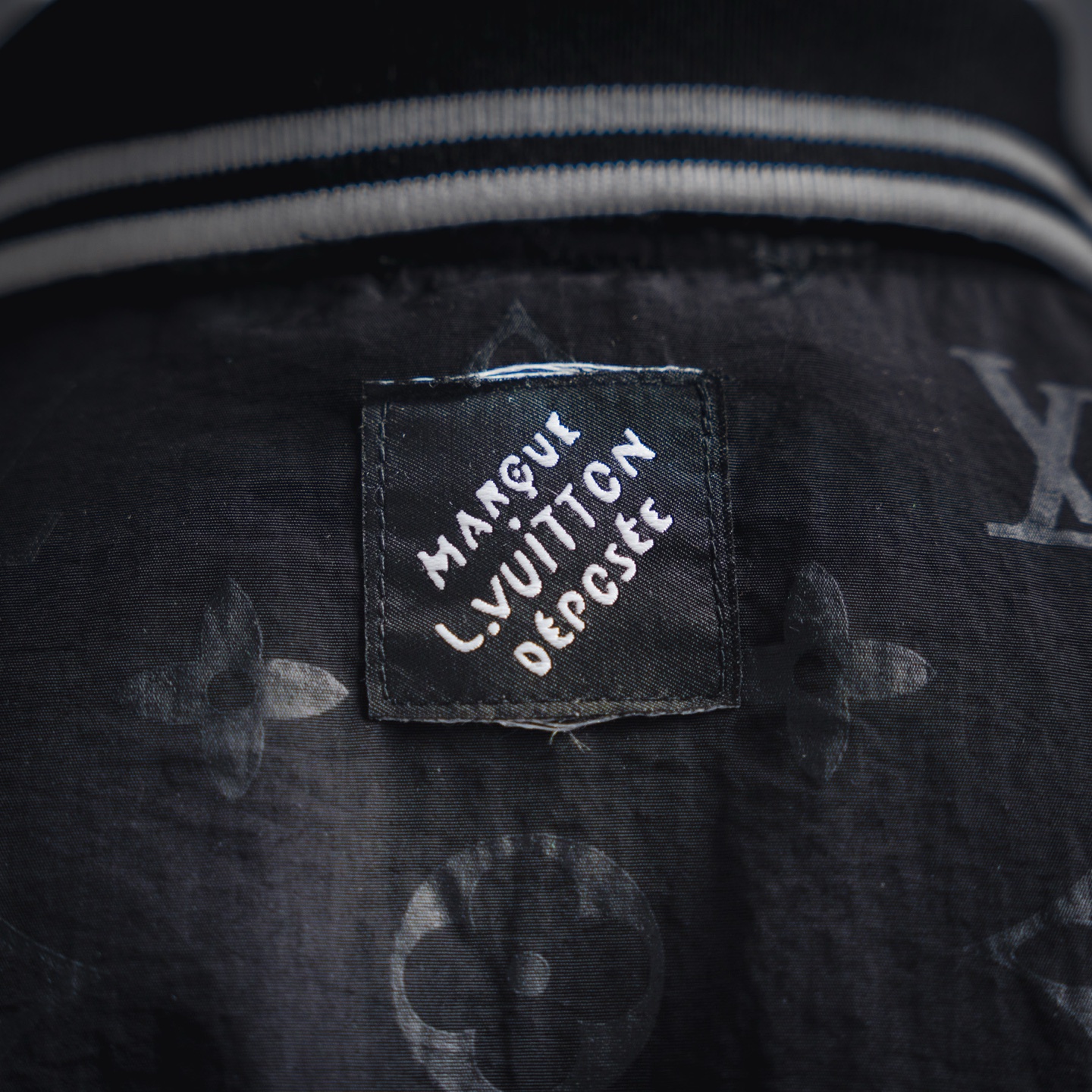 Louis Vuitton/路易威登2025新款 暗纹撞色领提花衬衫