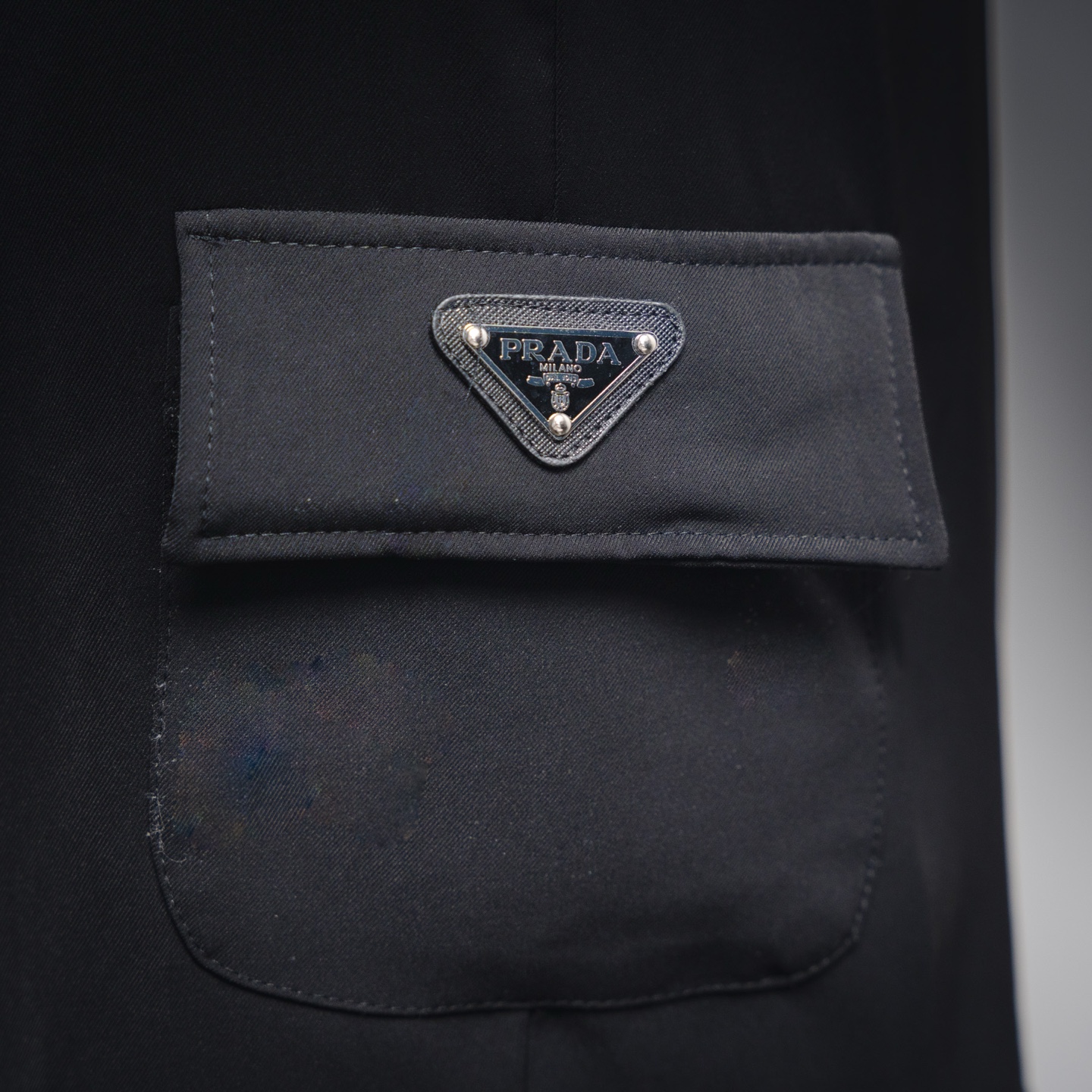 PRADA/普拉达25ss 经典口袋金属短裤