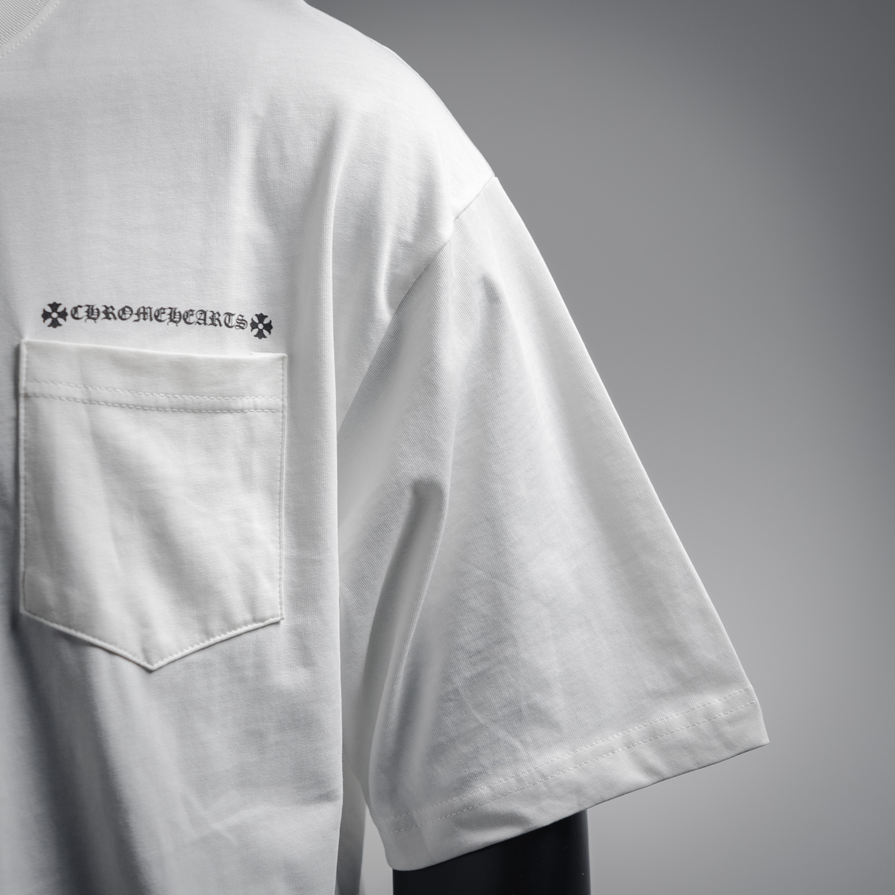 Chrome Hearts 克罗心 25ss条纹十字花短袖T恤黑色 白色-Chinese UA Cheap High Quatity Brand Clothes Bags handbags Sneakers wholesale wholesaler seller from China Factory suppliers Fashion Clothing Shoes best Quality Beautiful Price Chrome Hearts 克罗心 25ss条纹十字花短袖T恤黑色 白色