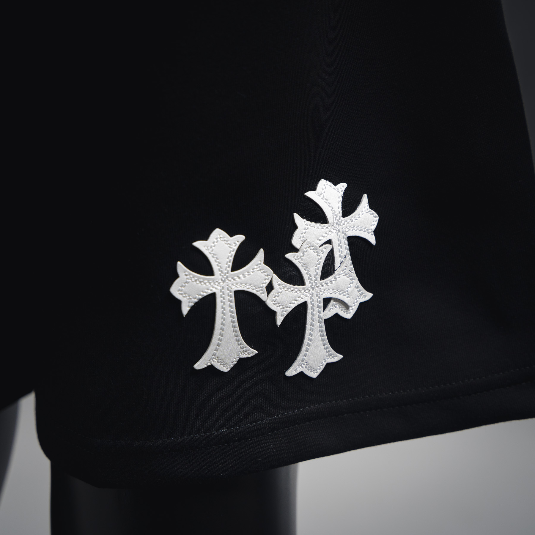 Chrome Hearts克罗心ch 25ss刺绣白标十字架短裤 黑色