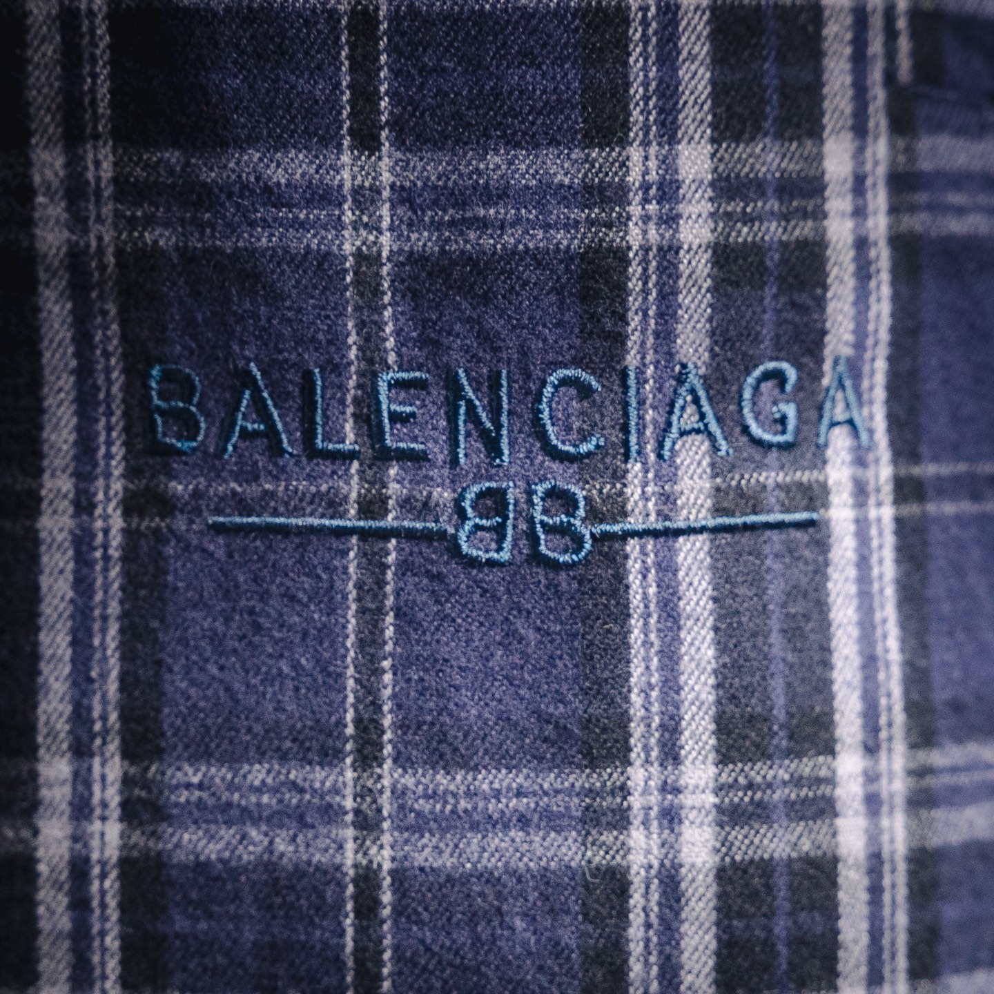 Balenciaga巴黎世家 25ss新款格纹法兰绒长裤-Chinese UA Cheap High Quatity Brand Clothes Bags handbags Sneakers wholesale wholesaler seller from China Factory suppliers Fashion Clothing Shoes best Quality Beautiful Price Balenciaga巴黎世家 25ss新款格纹法兰绒长裤