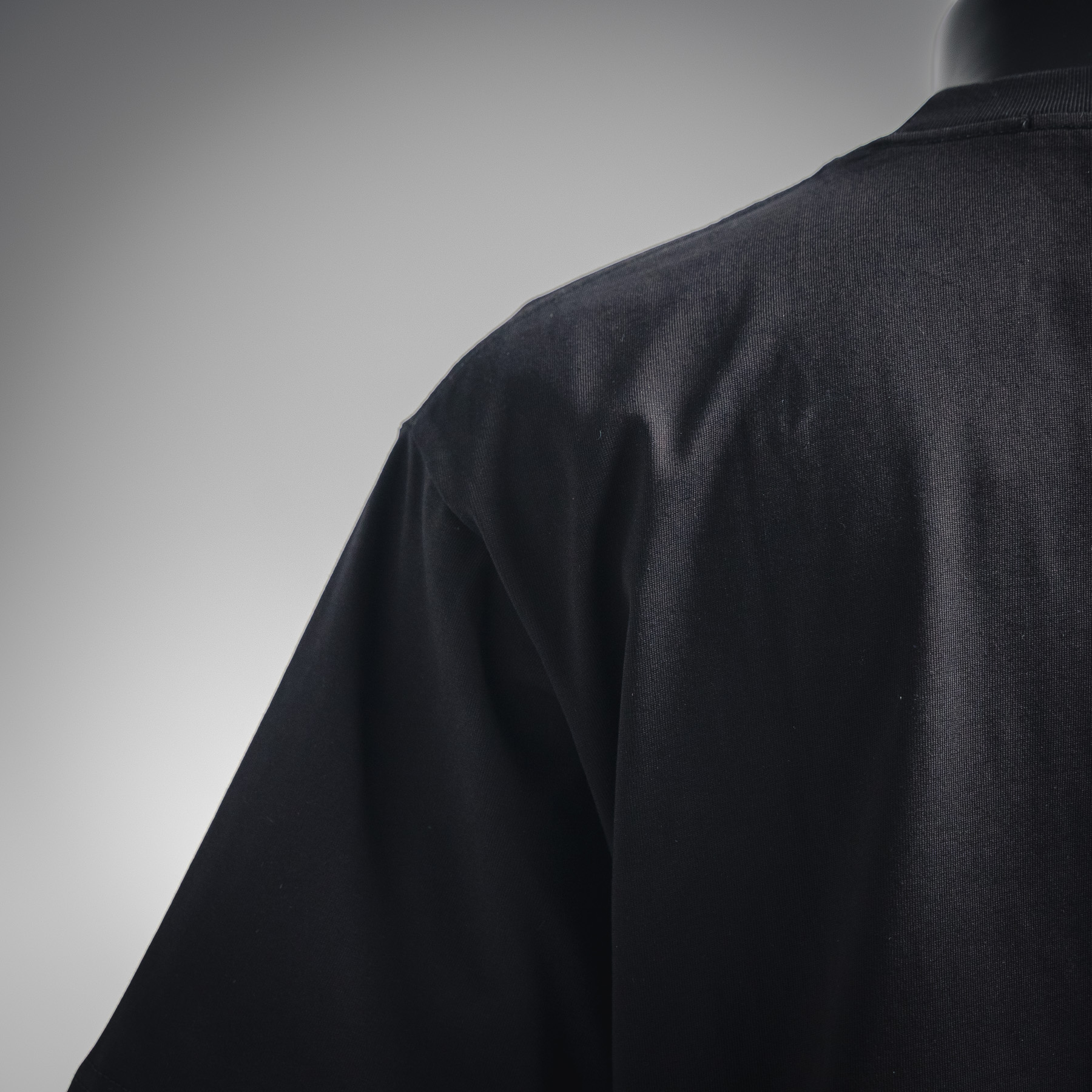 Louis Vuitton /路易威登 25ss领口logo链条标识胶印圆领短袖T恤 黑色 白色