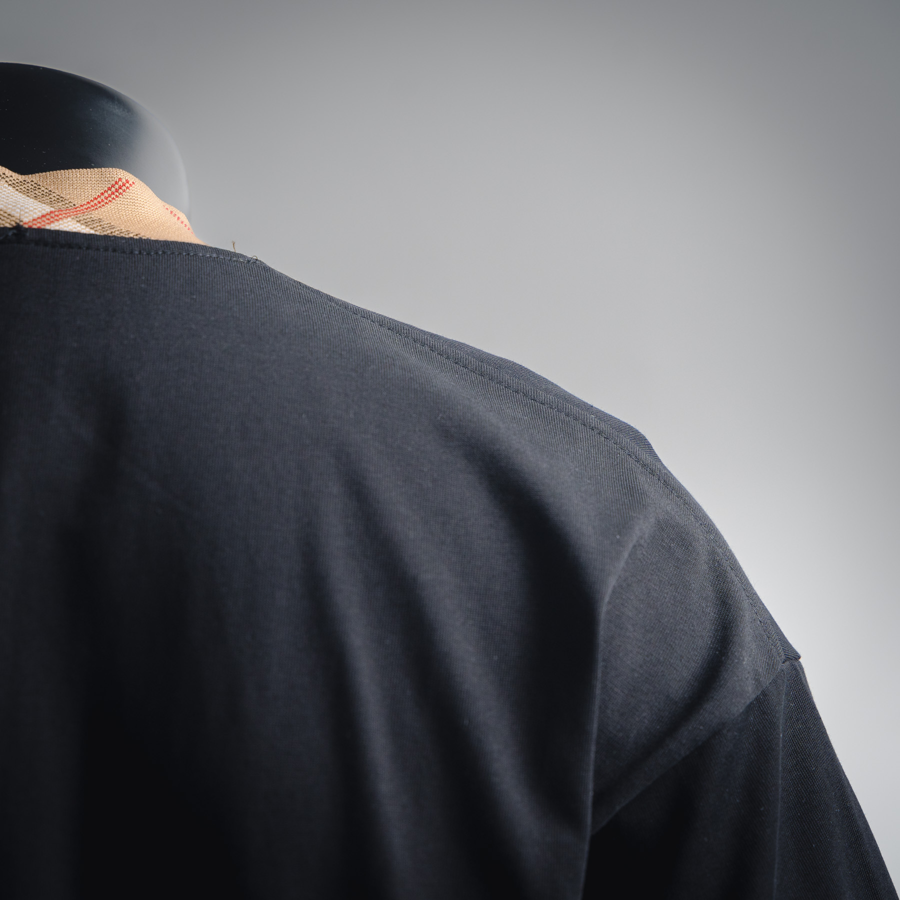 Burberry/巴宝莉 25ss 格纹领拼接短袖 BURBERRY新款圆领 T恤衫