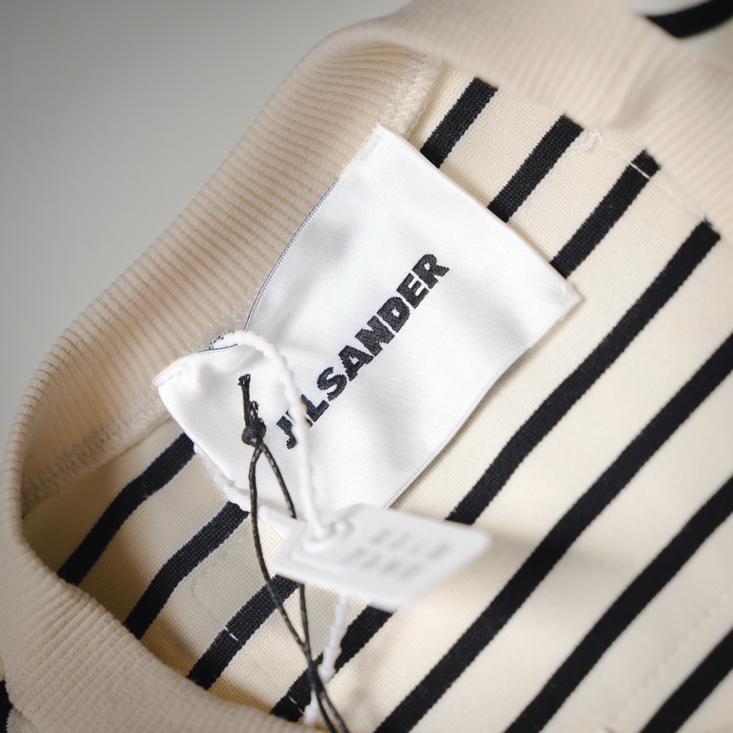 JIL SANDER 21ss极简主义字母贴布徽标条纹短袖T恤 杏