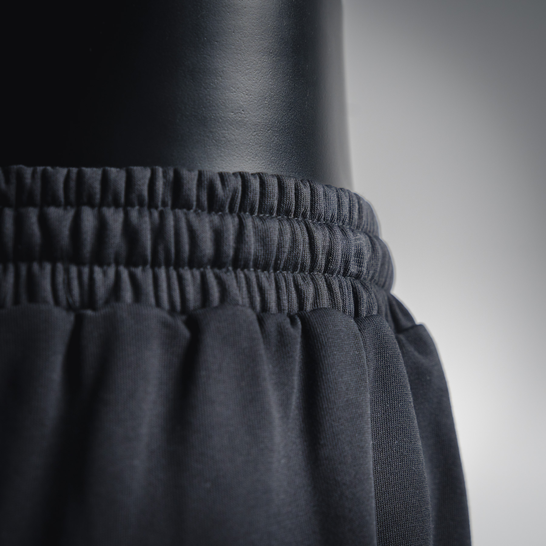 CELINE/赛琳 25ss织带字母logo运动休闲裤-Chinese UA Cheap High Quatity Brand Clothes Bags handbags Sneakers wholesale wholesaler seller from China Factory suppliers Fashion Clothing Shoes best Quality Beautiful Price CELINE/赛琳 25ss织带字母logo运动休闲裤