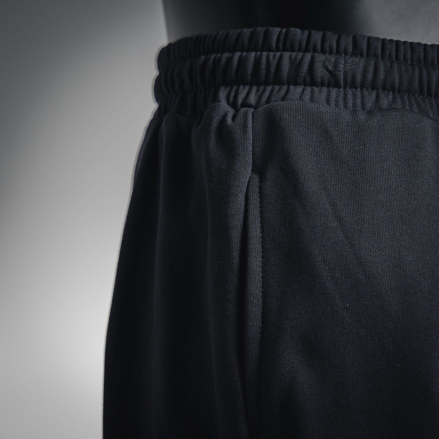 CELINE/赛琳 25ss织带字母logo运动休闲裤-Chinese UA Cheap High Quatity Brand Clothes Bags handbags Sneakers wholesale wholesaler seller from China Factory suppliers Fashion Clothing Shoes best Quality Beautiful Price CELINE/赛琳 25ss织带字母logo运动休闲裤