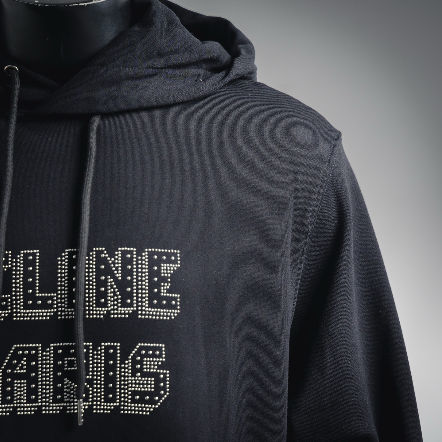 Celine赛琳CE 25ss 铆钉镶钻字母连帽卫衣-Chinese UA Cheap High Quatity Brand Clothes Bags handbags Sneakers wholesale wholesaler seller from China Factory suppliers Fashion Clothing Shoes best Quality Beautiful Price Celine赛琳CE 25ss 铆钉镶钻字母连帽卫衣