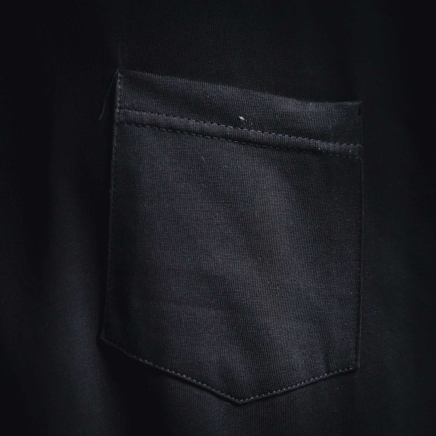 Come hearts/克罗心CH 25ss领口彩色梵文圆领长袖黑色/白色-Chinese UA Cheap High Quatity Brand Clothes Bags handbags Sneakers wholesale wholesaler seller from China Factory suppliers Fashion Clothing Shoes best Quality Beautiful Price Come hearts/克罗心CH 25ss领口彩色梵文圆领长袖黑色/白色