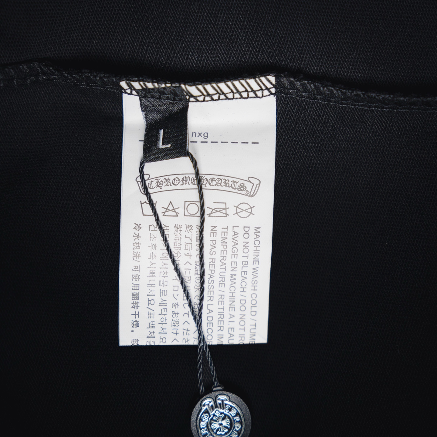 Come hearts/克罗心CH 25ss蓝色马蹄十字圆领长袖黑色/白色-High Quatity Cheap Brand wholesale wholesaler seller Clothes Bags handbags Sneakers Top Fashion Clothing Shoes from China Factory Chinese suppliers best Quality Beautiful Price Come hearts/克罗心CH 25ss蓝色马蹄十字圆领长袖黑色/白色