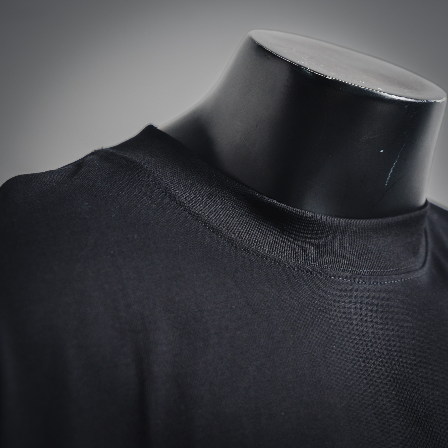 Come hearts/克罗心CH 25ss破损马蹄圆领长袖 黑色/白色-High Quatity Cheap Brand wholesale wholesaler seller Clothes Bags handbags Sneakers Top Fashion Clothing Shoes from China Factory Chinese suppliers best Quality Beautiful Price Come hearts/克罗心CH 25ss破损马蹄圆领长袖 黑色/白色