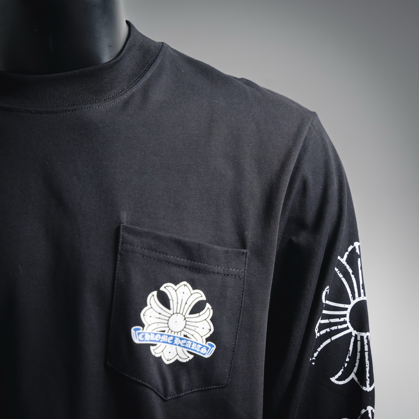 Come hearts/克罗心CH 25ss破损马蹄圆领长袖 黑色/白色-High Quatity Cheap Brand wholesale wholesaler seller Clothes Bags handbags Sneakers Top Fashion Clothing Shoes from China Factory Chinese suppliers best Quality Beautiful Price Come hearts/克罗心CH 25ss破损马蹄圆领长袖 黑色/白色