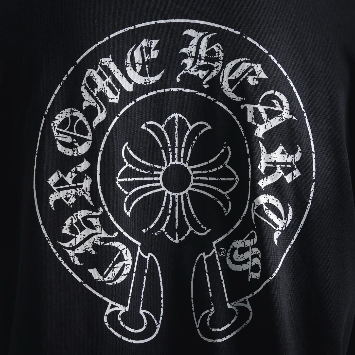 Come hearts/克罗心CH 25ss破损马蹄圆领长袖 黑色/白色-High Quatity Cheap Brand wholesale wholesaler seller Clothes Bags handbags Sneakers Top Fashion Clothing Shoes from China Factory Chinese suppliers best Quality Beautiful Price Come hearts/克罗心CH 25ss破损马蹄圆领长袖 黑色/白色