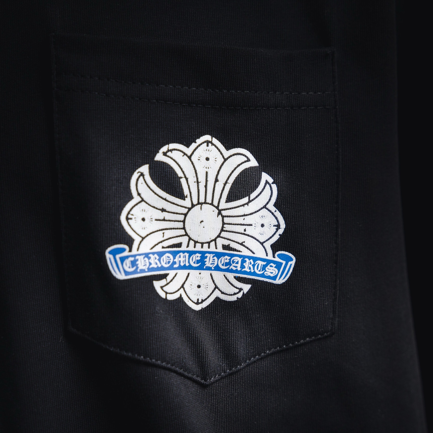 Come hearts/克罗心CH 25ss破损马蹄圆领长袖 黑色/白色-High Quatity Cheap Brand wholesale wholesaler seller Clothes Bags handbags Sneakers Top Fashion Clothing Shoes from China Factory Chinese suppliers best Quality Beautiful Price Come hearts/克罗心CH 25ss破损马蹄圆领长袖 黑色/白色